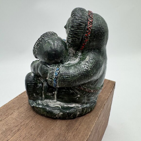 Inuit Sculpture Black Soapstone Hand Made The Wolf Sculptures Canada Parent moth - Picture 6 of 13